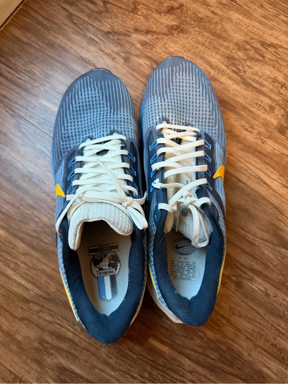 Nike Blue & Yellow Men's Running Sneakers